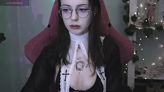 Snapshot of prettybones chatting on April 21, 2026, 7:58 am prettybones online show from April 21, 2026, 7:58 am