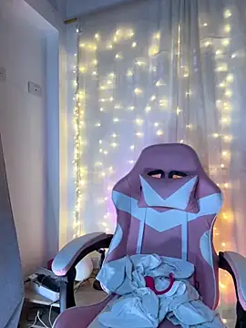 Juanelopez1 online show from October 2, 2025, 3:02 am