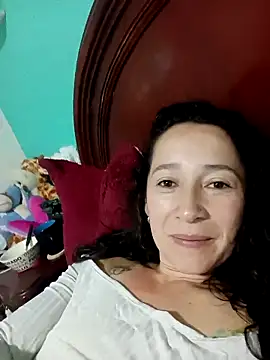 Snapshot of emilypoppy3 chatting on October 20, 2025, 2:17 pm emilypoppy3 online show from October 20, 2025, 2:17 pm