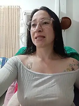 emilypoppy3 online show from June 5, 2026, 8:03 pm