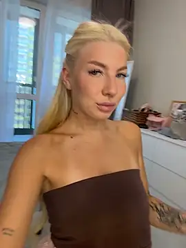 Snapshot of NewLale chatting on March 30, 2026, 2:23 am NewLale online show from March 30, 2026, 2:23 am