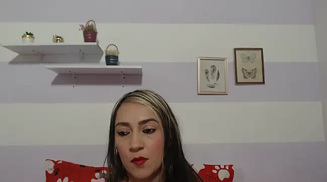 kimberlyvega online show from February 22, 2025, 6:41 pm
