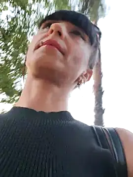 Snapshot of Melody87 chatting on September 20, 2025, 5:47 pm Melody87 online show from September 20, 2025, 5:47 pm