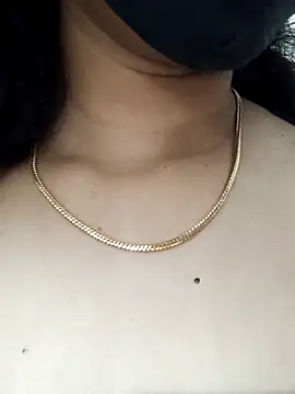 Angleannie online show from October 31, 2025, 1:56 pm