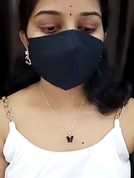 Snapshot of Angleannie chatting on February 20, 2026, 5:24 pm Angleannie online show from February 20, 2026, 5:24 pm