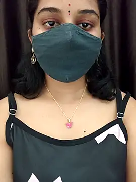 Snapshot of Angleannie chatting on March 17, 2026, 6:44 pm Angleannie online show from March 17, 2026, 6:44 pm