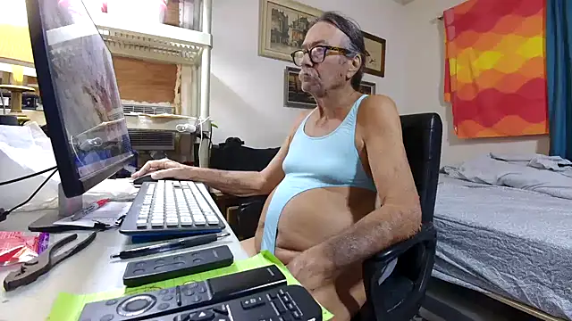 Snapshot of jamietbackcockslut chatting on October 27, 2025, 12:20 pm jamietbackcockslut online show from October 27, 2025, 12:20 pm