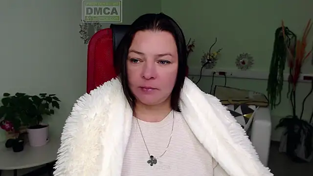 Snapshot of Lily_flower7 chatting on September 26, 2025, 4:49 am Lily flower7 online show from September 26, 2025, 4:49 am