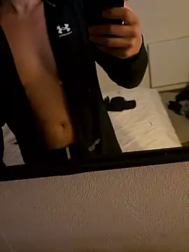 Guitccch online show from March 3, 2026, 5:52 pm