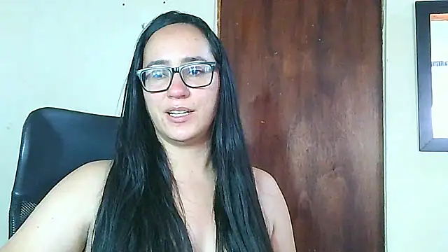 Snapshot of brittanycheeks chatting on July 29, 2026, 9:35 pm brittanycheeks online show from July 29, 2026, 9:35 pm