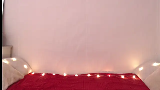 Snapshot of Emily_hardcore chatting on February 15, 2026, 8:27 pm Emily hardcore online show from February 15, 2026, 8:27 pm