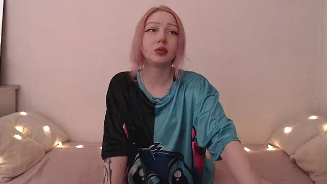 Snapshot of Emily_hardcore chatting on March 13, 2026, 7:31 pm Emily hardcore online show from March 13, 2026, 7:31 pm