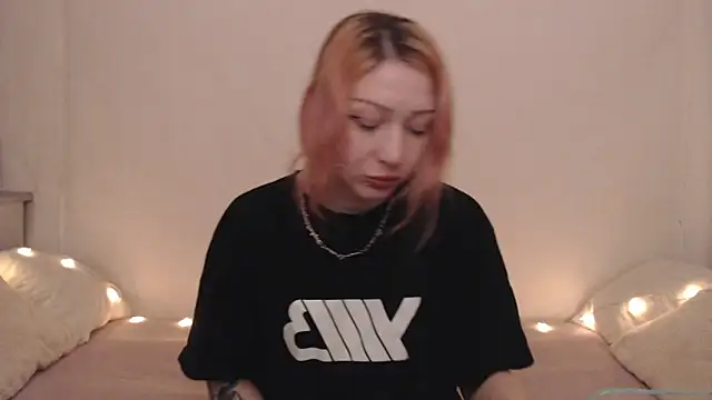 Emily hardcore online show from May 13, 2026, 8:16 pm