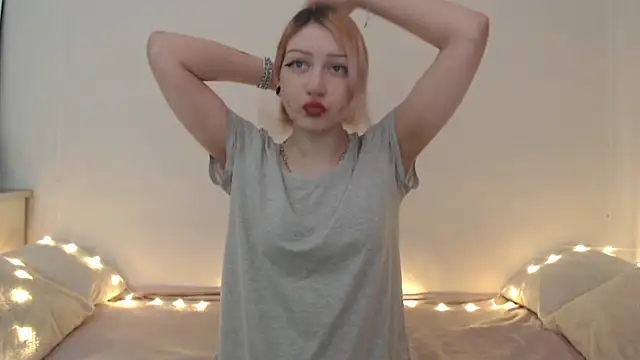 Emily hardcore online show from June 19, 2026, 8:34 pm