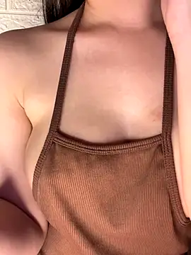 Snapshot of Thao-Cherry chatting on October 14, 2025, 1:50 am Thao-Cherry online show from October 14, 2025, 1:50 am