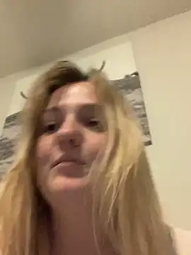 cammy2 online show from January 22, 2025, 2:15 am