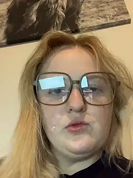 cammy2 online show from February 4, 2025, 2:39 am