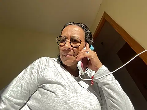 sweeviolet online show from December 14, 2024, 2:10 pm