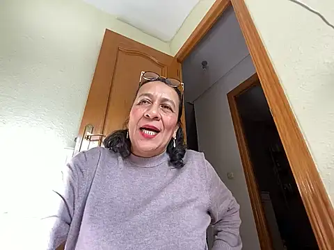 sweeviolet online show from December 19, 2024, 1:40 pm