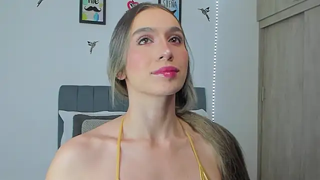 Snapshot of im_sarah34 chatting on March 5, 2026, 4:30 am im sarah34 online show from March 5, 2026, 4:30 am