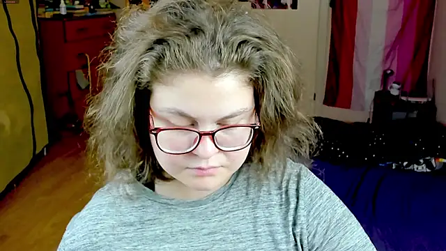 Sashy Way online show from October 9, 2025, 4:49 pm