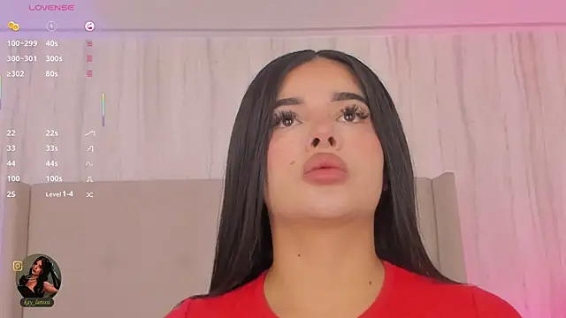 kaylarossi online show from June 26, 2026, 7:40 pm