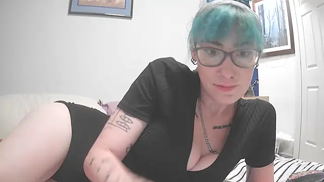 Emily0903 online show from June 22, 2026, 5:37 am