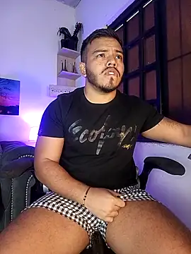 Snapshot of Naughty_Charly chatting on September 28, 2025, 12:10 pm Naughty Charly online show from September 28, 2025, 12:10 pm