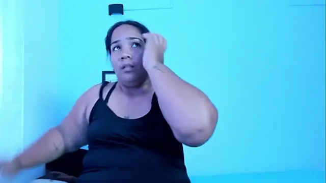 Mariana villa13 online show from March 11, 2025, 3:12 pm