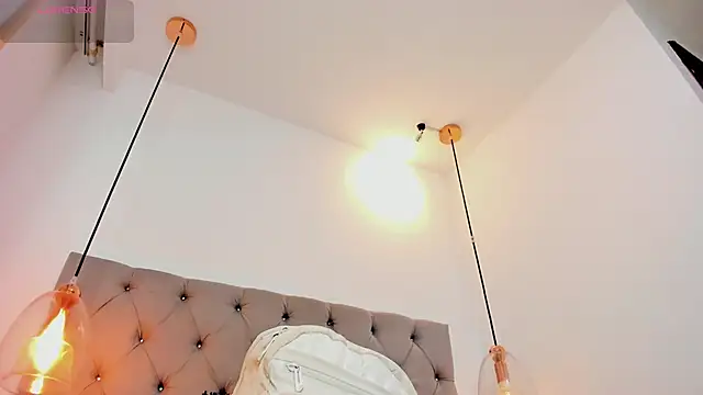 AnnPrices online show from February 21, 2025, 7:21 pm