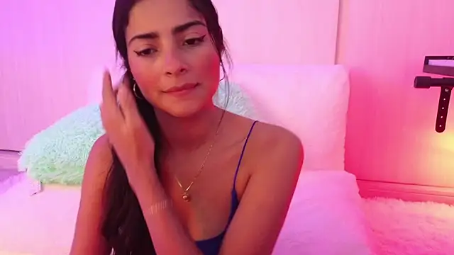 Snapshot of Yues050600 chatting on December 15, 2024, 12:51 am Yues050600 online show from December 15, 2024, 12:51 am