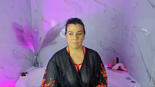 martina foxy  online show from February 2, 2025, 12:24 pm
