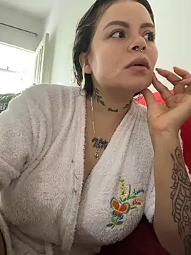 ivanna rivera online show from October 4, 2025, 3:21 pm