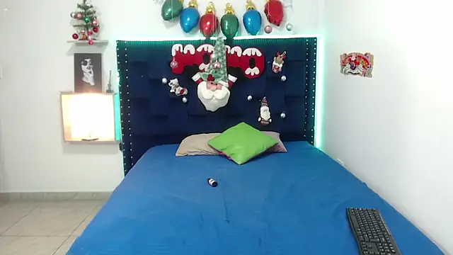 Julia Boobs online show from December 27, 2024, 1:07 pm