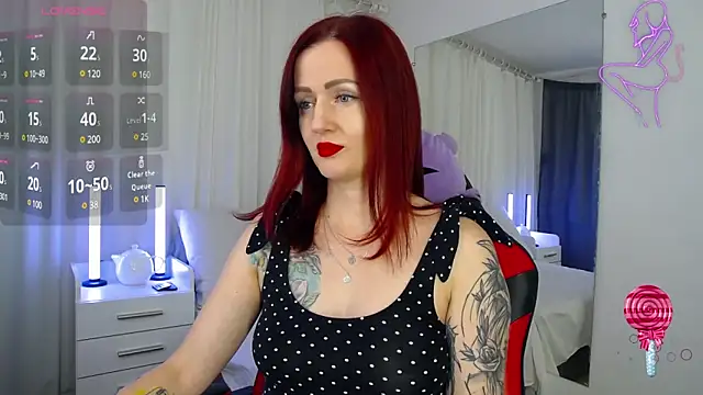 ElisaJane online show from February 25, 2025, 10:18 pm