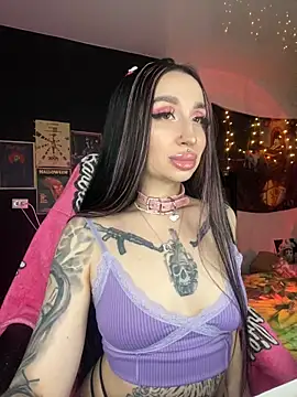 Molly  Moon online show from December 18, 2024, 5:26 am