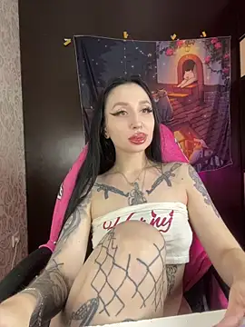 Molly  Moon online show from January 7, 2026, 6:38 am