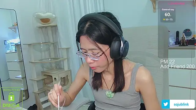 Snapshot of littlemiilk chatting on September 25, 2025, 5:44 am littlemiilk online show from September 25, 2025, 5:44 am