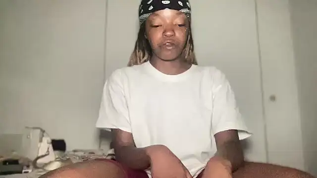 minimama69 online show from October 12, 2025, 10:14 am