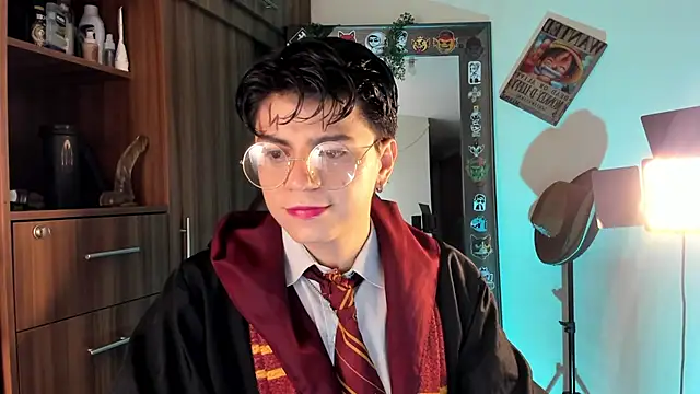 marckalexis online show from November 1, 2025, 12:01 am