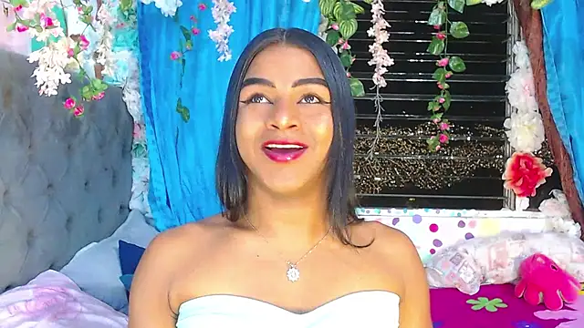 Snapshot of Karly_coffe chatting on September 14, 2025, 12:21 am Karly coffe online show from September 14, 2025, 12:21 am