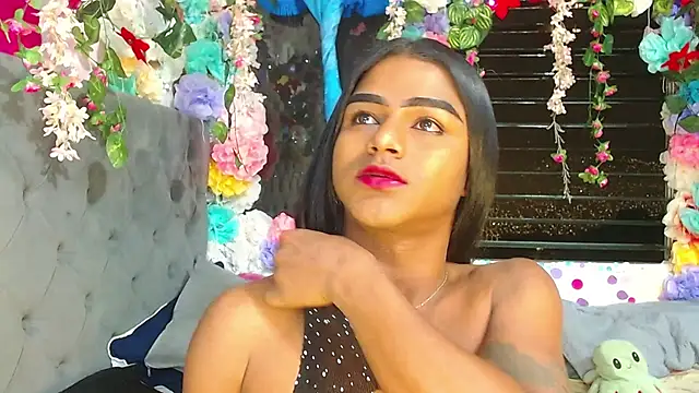 Snapshot of Karly_coffe chatting on October 25, 2025, 7:38 am Karly coffe online show from October 25, 2025, 7:38 am