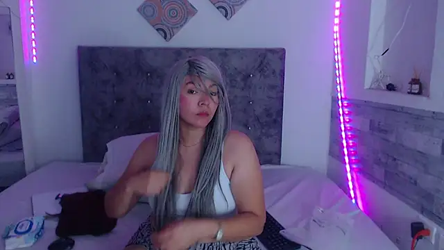 Cuckold lover69 online show from April 24, 2026, 3:09 am