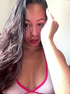 Snapshot of Monica_Pimentinha_ chatting on March 11, 2025, 1:12 pm Monica Pimentinha  online show from March 11, 2025, 1:12 pm