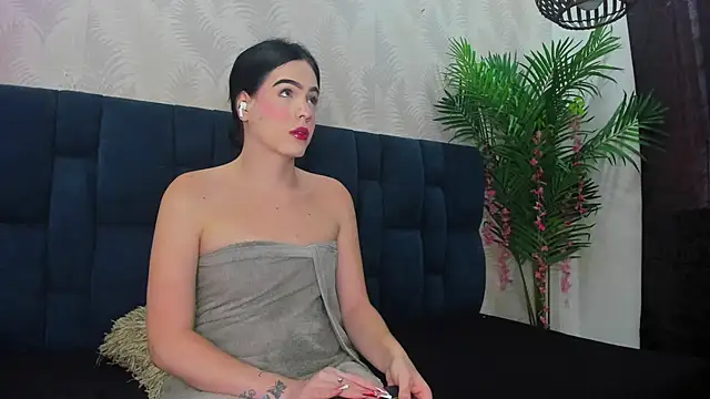 Ammy Connor1 online show from December 15, 2025, 8:35 pm