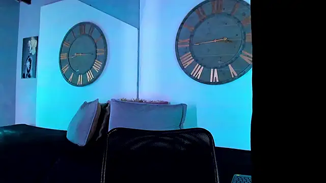Mike 0233  online show from December 12, 2024, 3:54 am