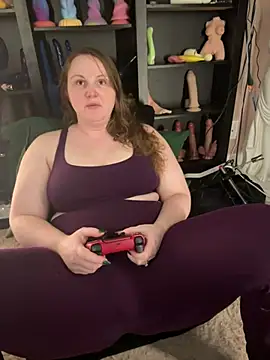Snapshot of GingerSnap33 chatting on May 1, 2026, 3:11 am GingerSnap33 online show from May 1, 2026, 3:11 am