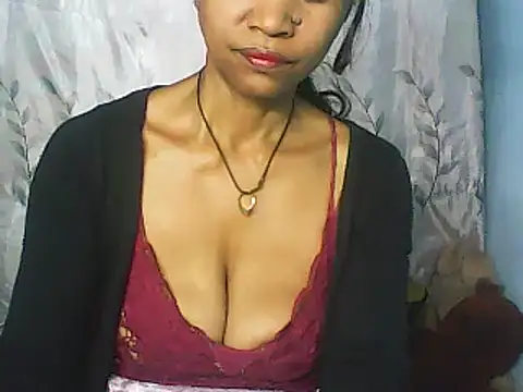 nene belle online show from February 5, 2025, 4:06 am