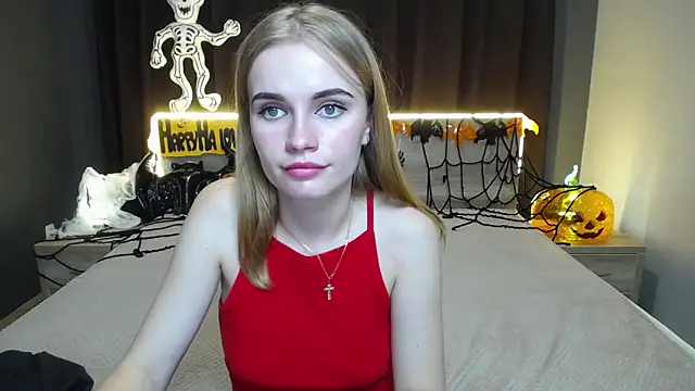 Snapshot of MargaritaKiss chatting on October 15, 2025, 6:52 pm MargaritaKiss online show from October 15, 2025, 6:52 pm