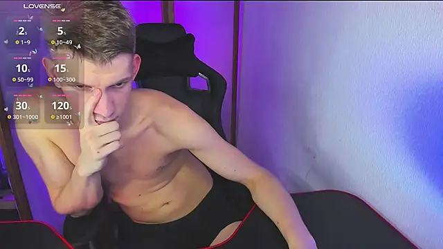 Snapshot of Brad_Maloney chatting on February 9, 2025, 1:44 am Brad Maloney online show from February 9, 2025, 1:44 am